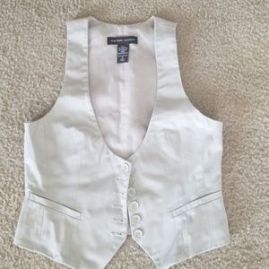 New York and company vest